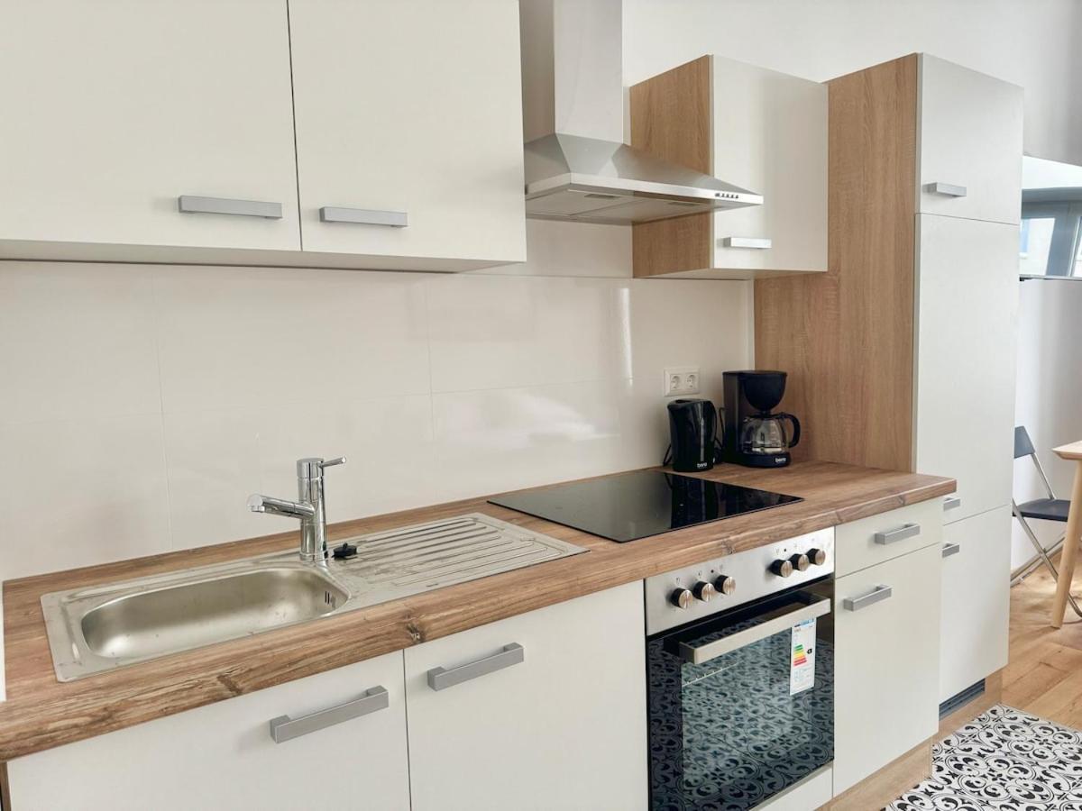 Apartament Stylish & Renovated With Free Parking Wiedeń